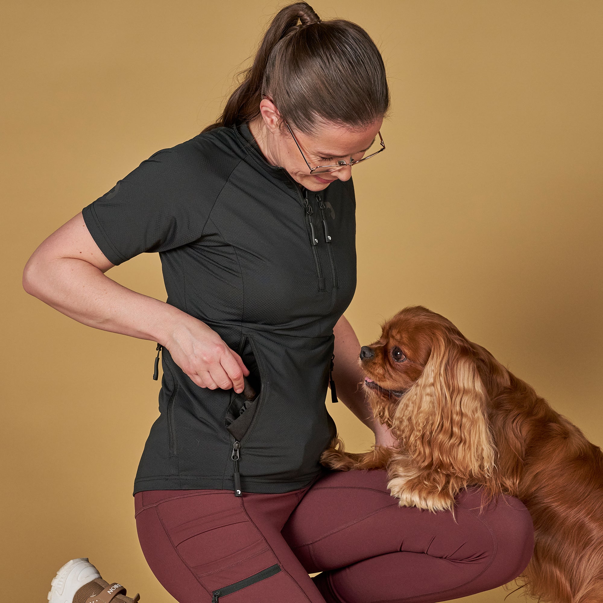 DogCoach FeelFree Dog Walker Zip T-Shirt Sort