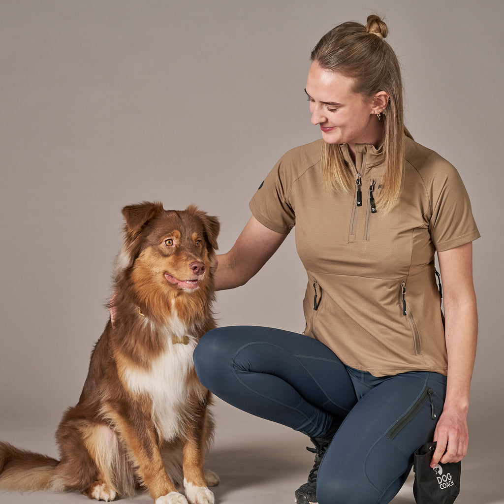 DogCoach FeelFree Dog Walker Zip T-Shirt MOCCA