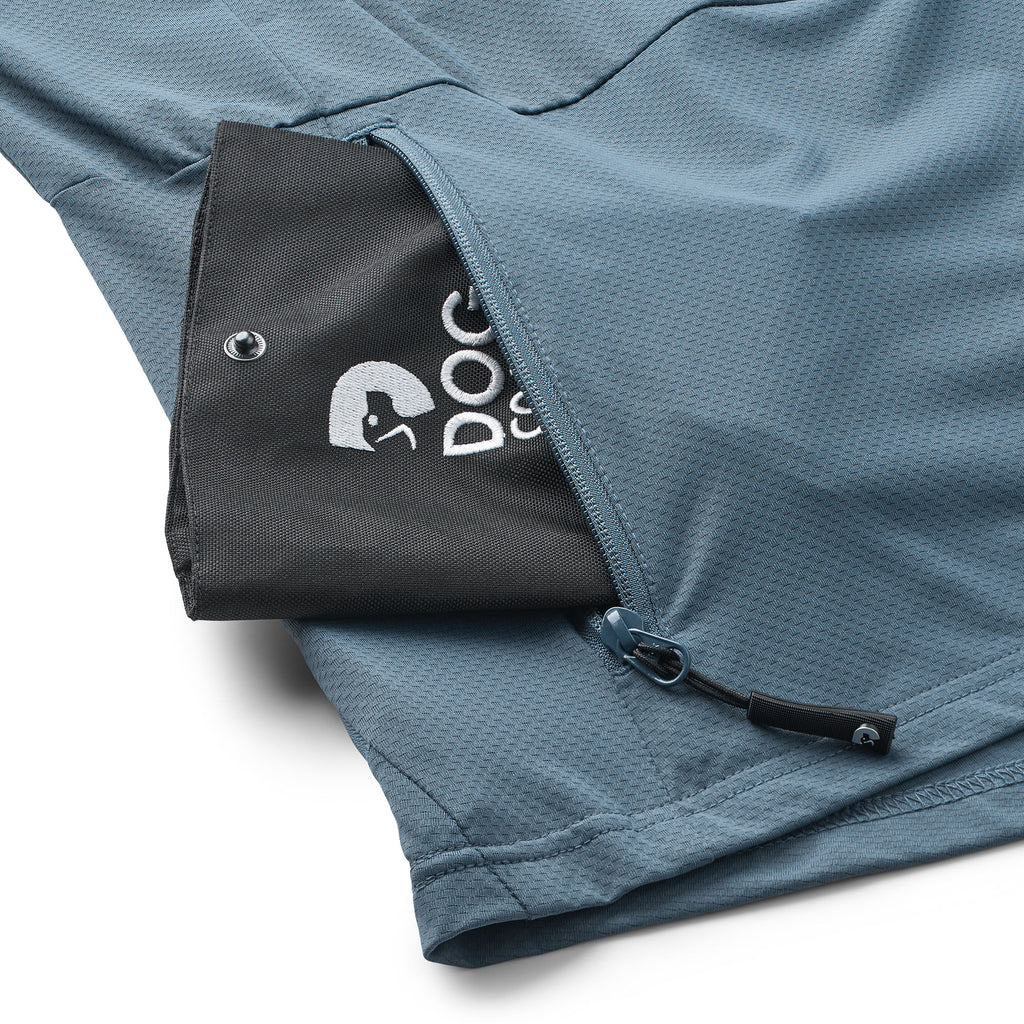 DogCoach FeelFree Dog Walker Zip T-Shirt Sort